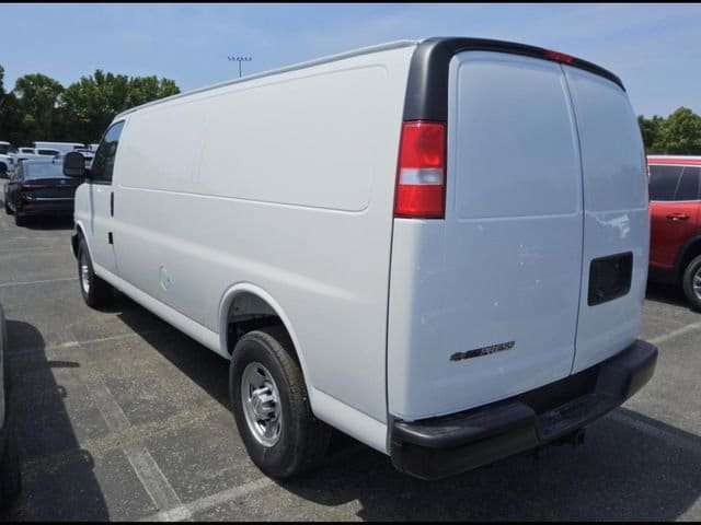 chevrolet express cargo 2026 1GCWGBF79T1213257 image chevrolet express cargo 2026 1GCWGBF79T1213257 image